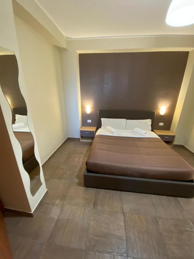Nick & Santo'S Holiday Homes B&B Giardini Naxos Exterior foto